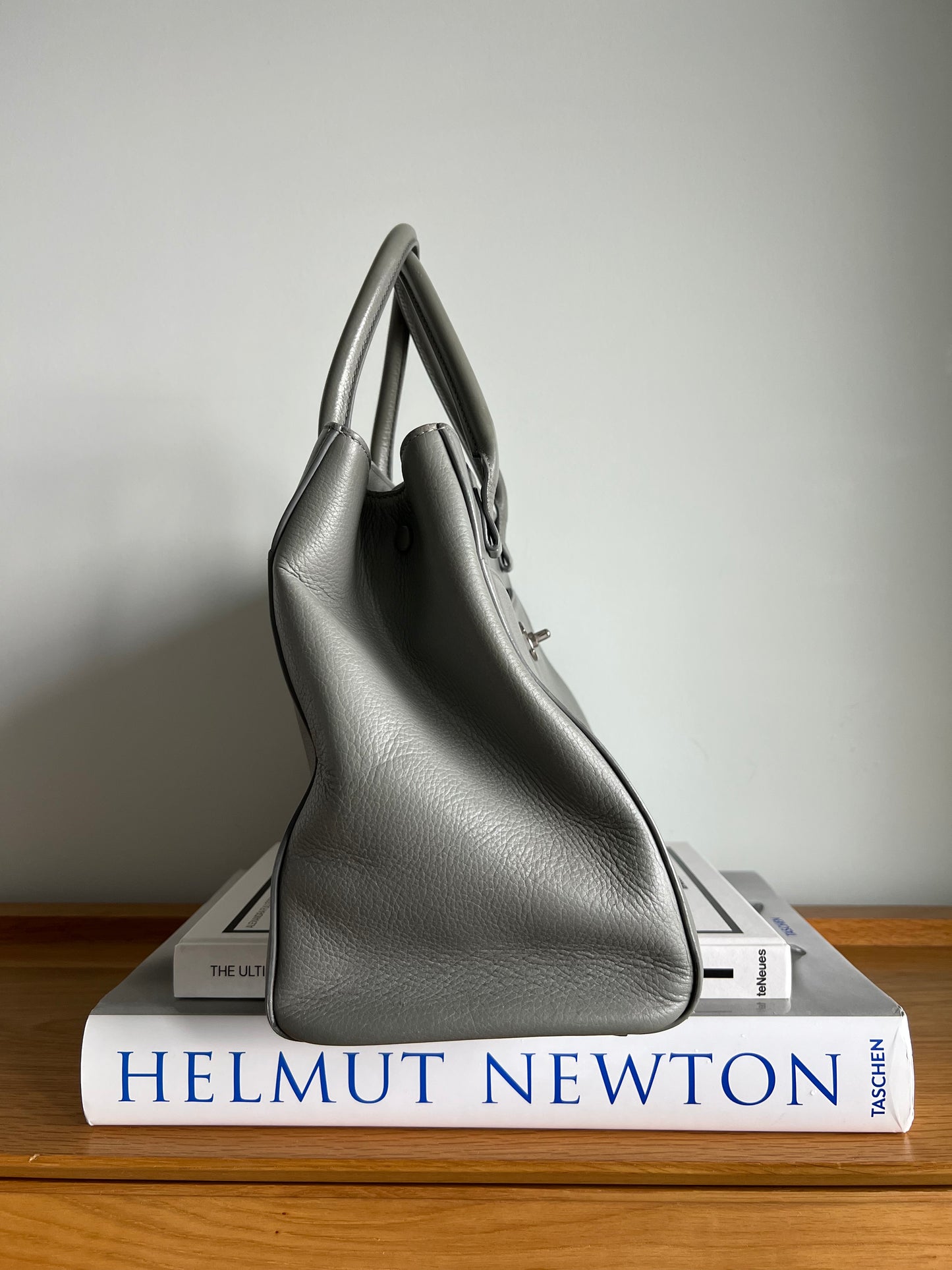 Chanel Neo Executive Tote in Grey 2017