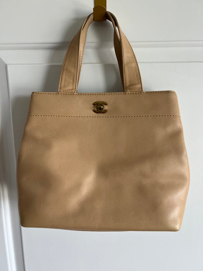Chanel Vintage Small Cerf Two Way Tote Beige 2002-2004 7 Series