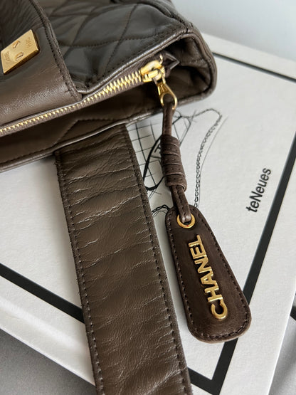Chanel Vintage Matelasse Tote Bag Brown 3 series (retouched paint)