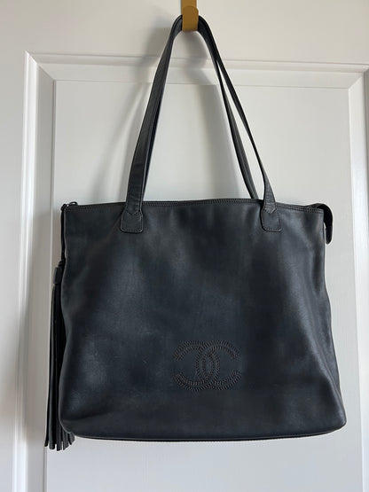 Chanel Classic Zip Top Tote with Tassel 1997 5 Series