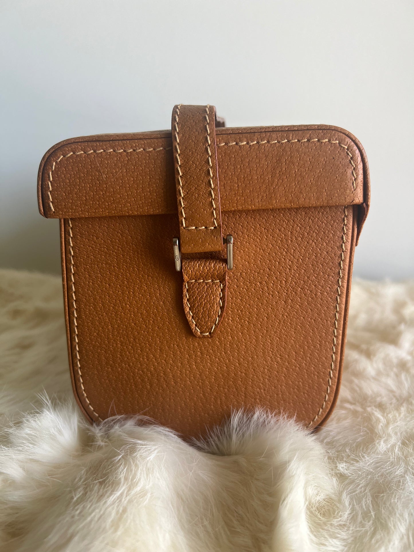 Gucci Tan Leather Box Cargo Bag - Rare Vintage