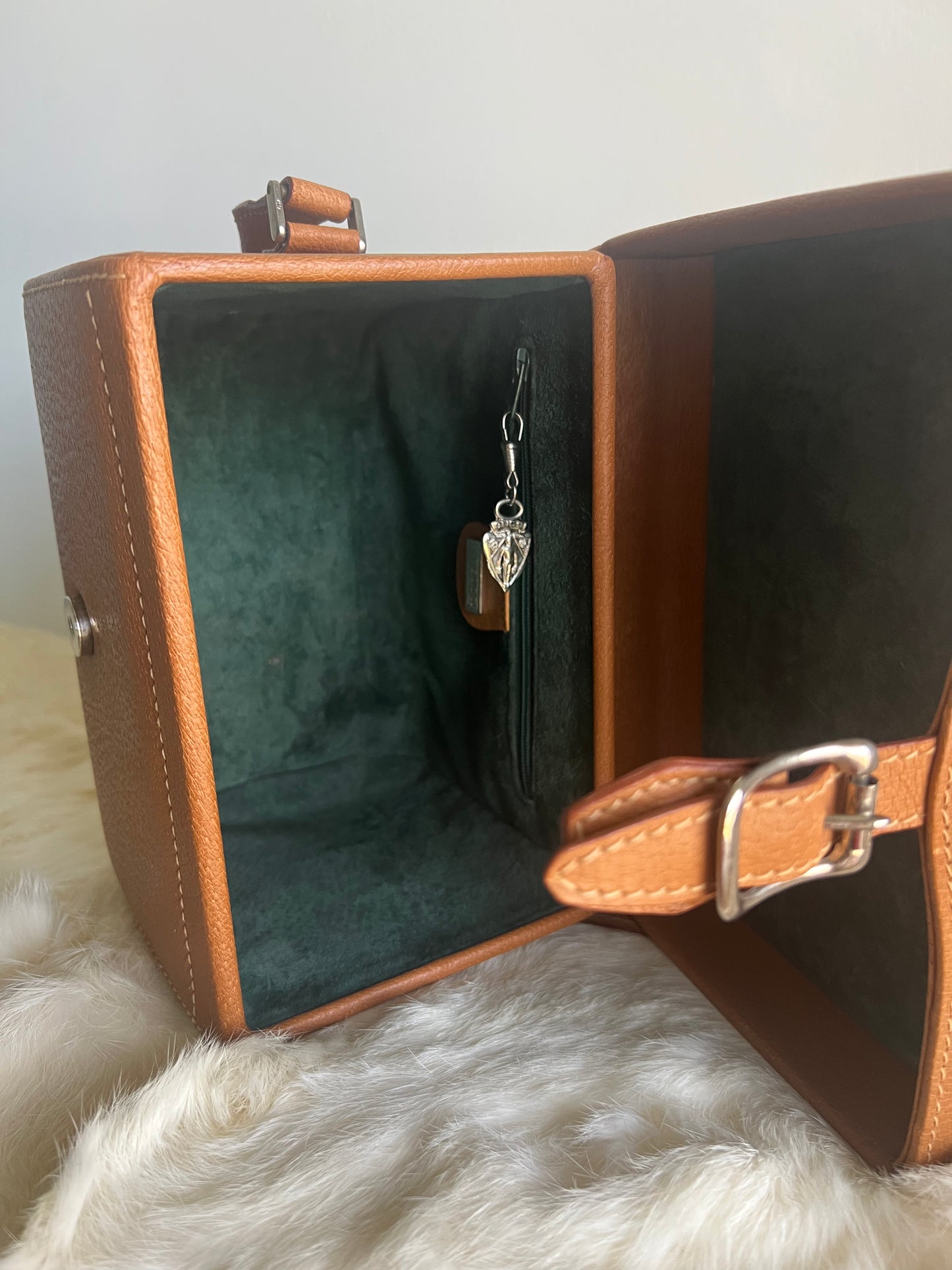 Gucci Tan Leather Box Cargo Bag - Rare Vintage