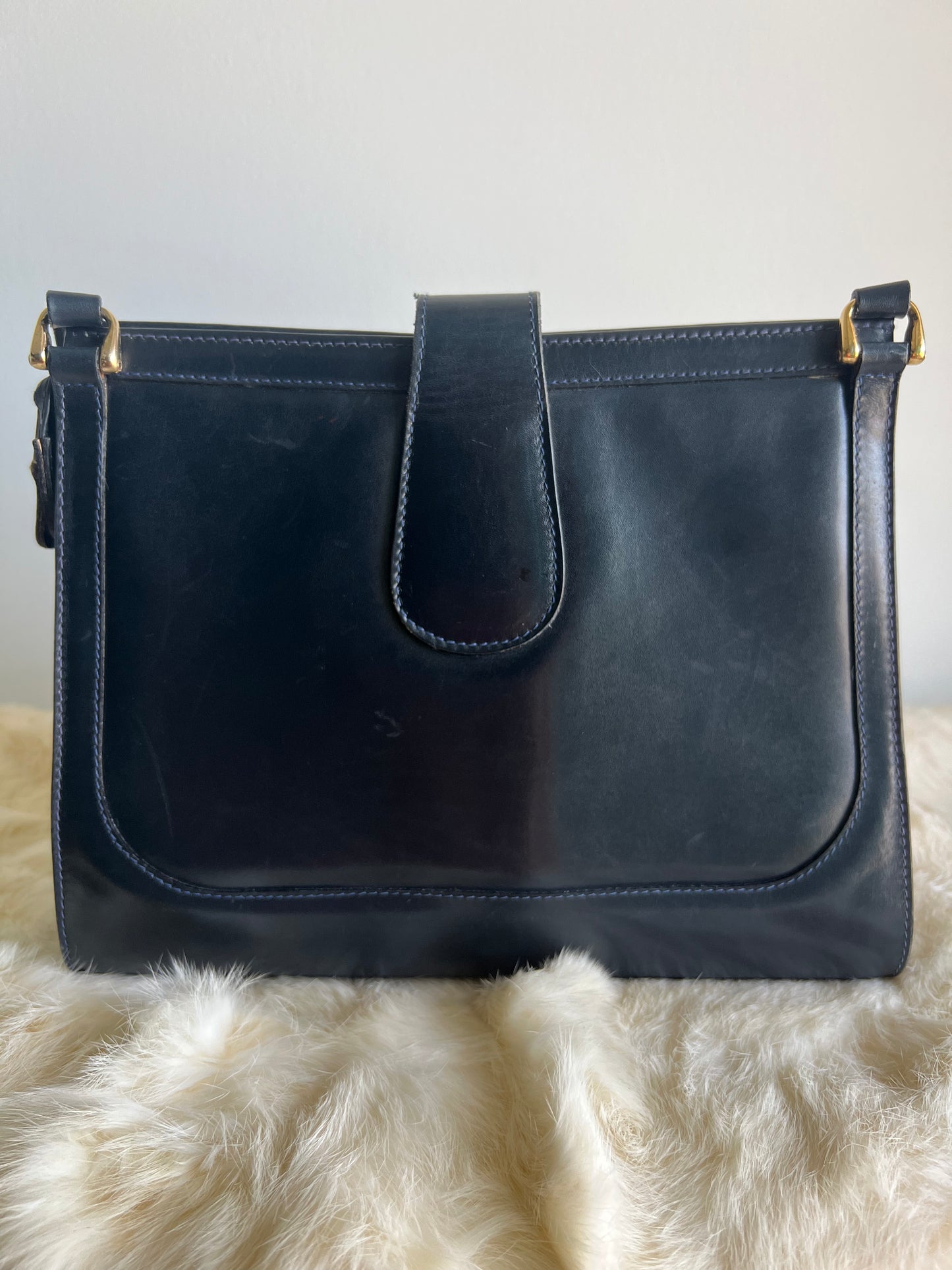 Gucci Round Logo Shoulder Bag - Navy Blue Box Leather