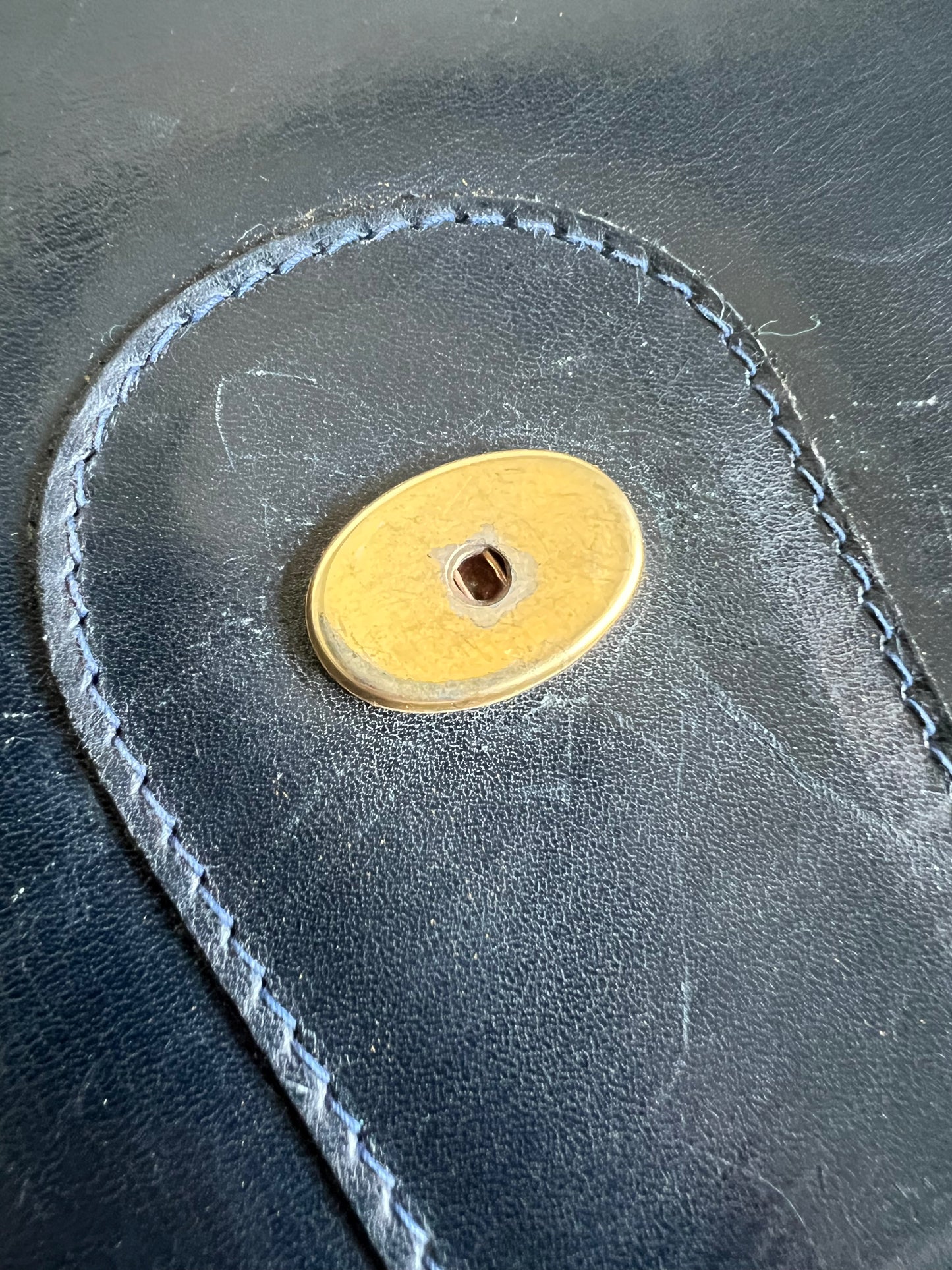 Gucci Round Logo Shoulder Bag - Navy Blue Box Leather