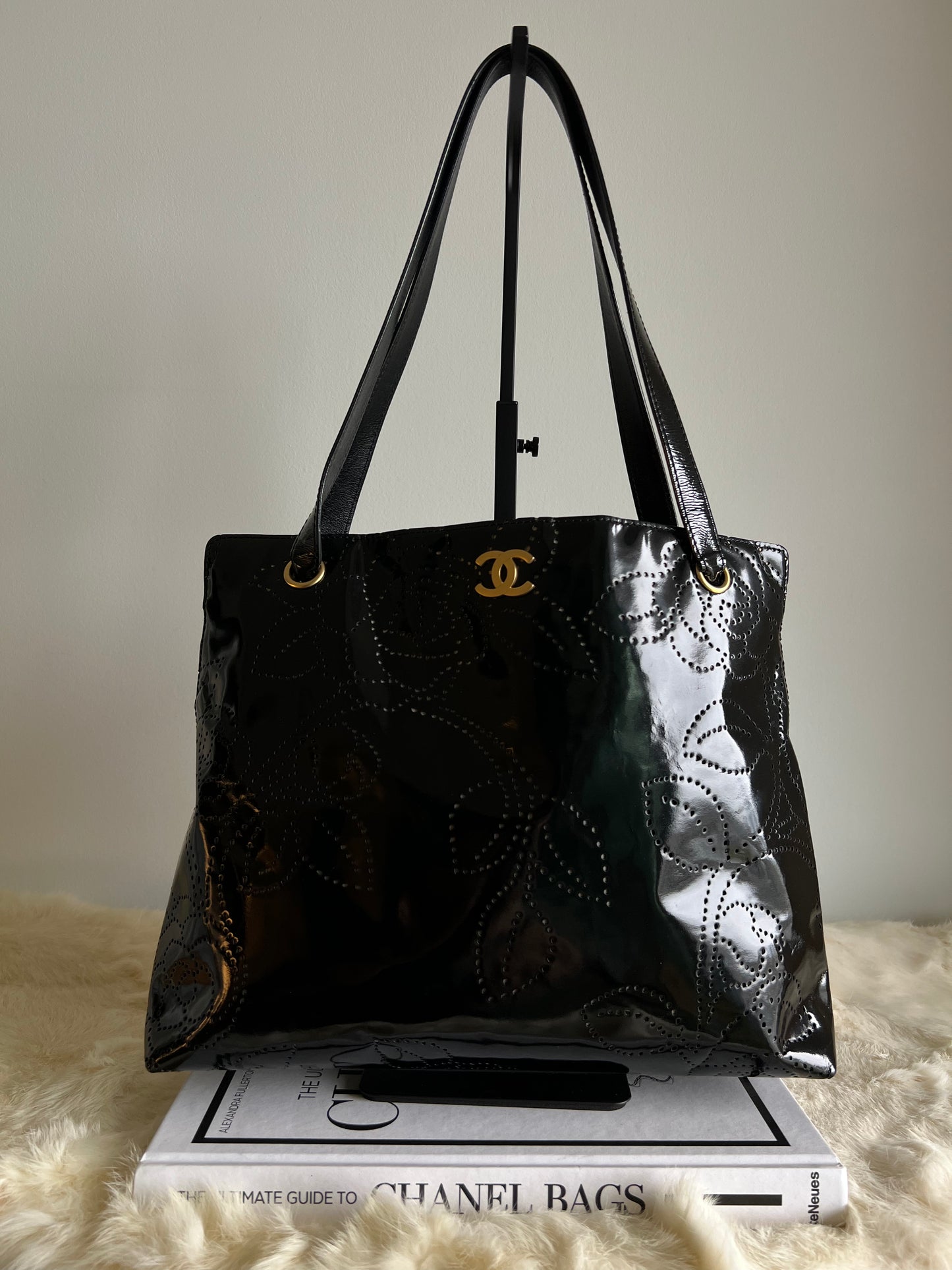 Chanel Camellia Black Patent Leather Tote 8 Series 2003-2004