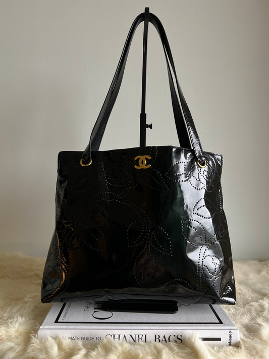 Chanel Camellia Black Patent Leather Tote 8 Series 2003-2004