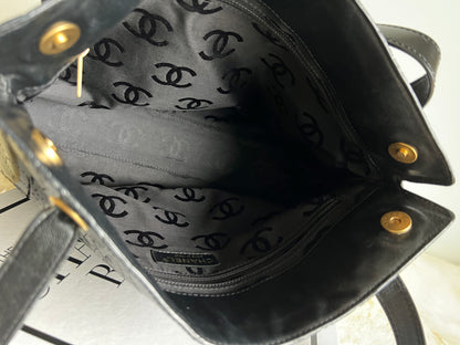 Chanel Camellia Black Patent Leather Tote 8 Series 2003-2004