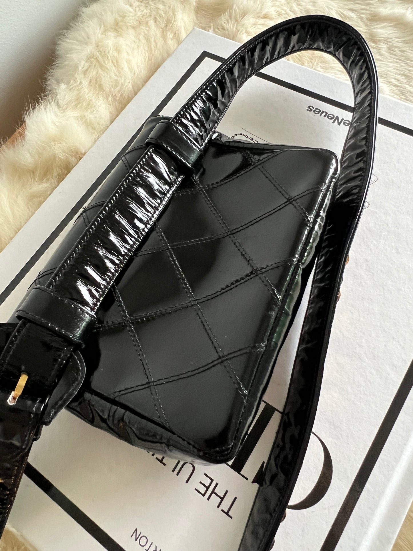 Chanel Patent Leather 1980s Belted Waist Pouch - Black