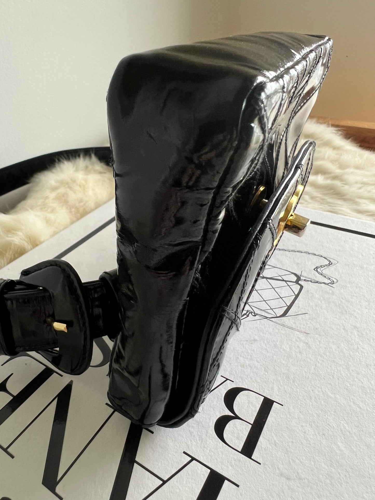 Chanel Patent Leather 1980s Belted Waist Pouch - Black