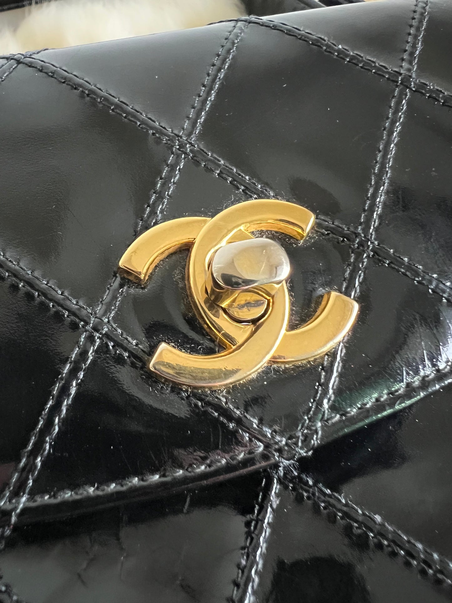 Chanel Patent Leather 1980s Belted Waist Pouch - Black