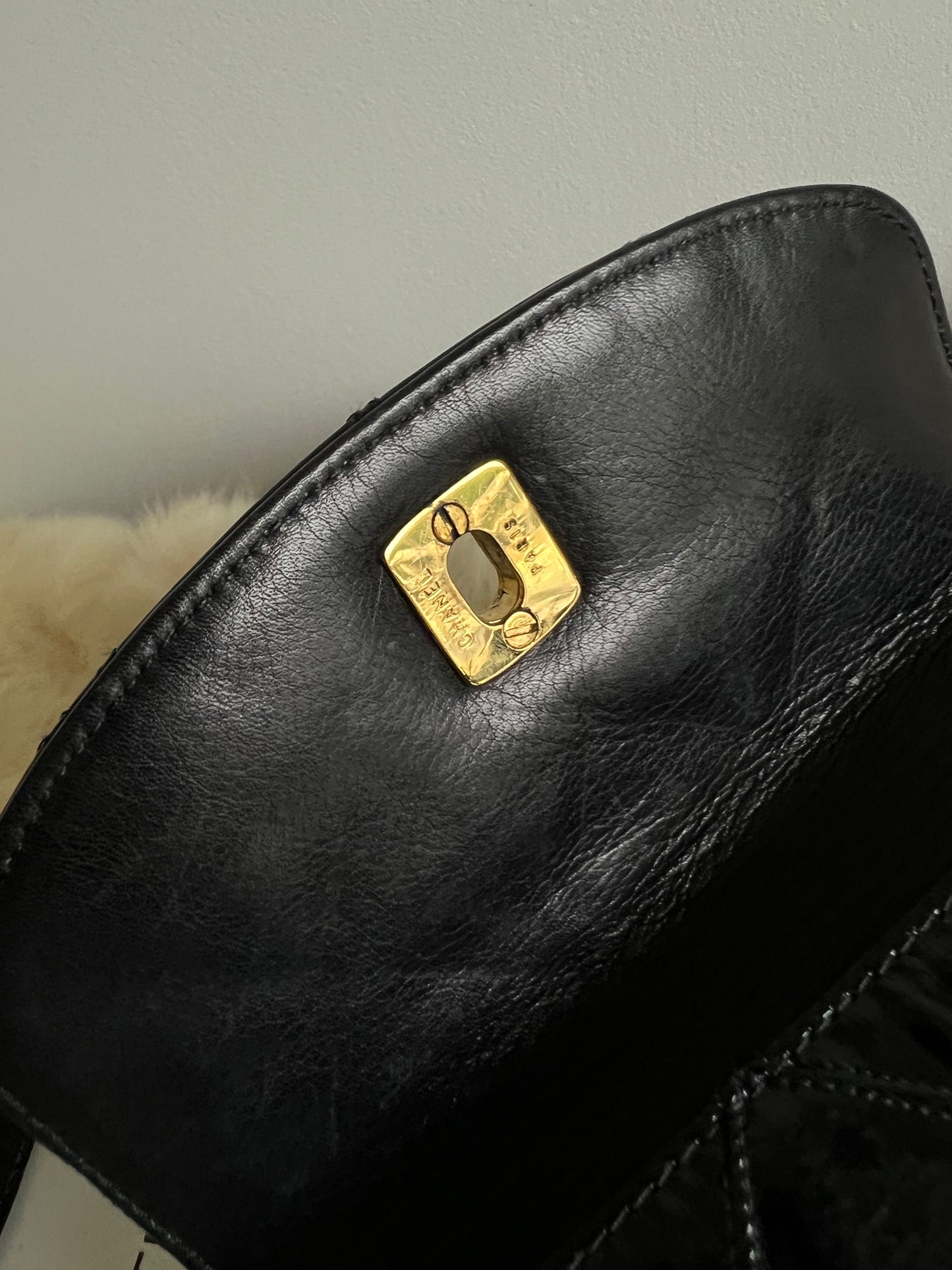 Chanel Patent Leather 1980s Belted Waist Pouch - Black