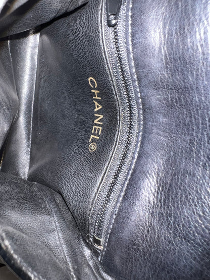 Chanel Patent Leather 1980s Belted Waist Pouch - Black