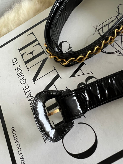 Chanel Patent Leather 1980s Belted Waist Pouch - Black