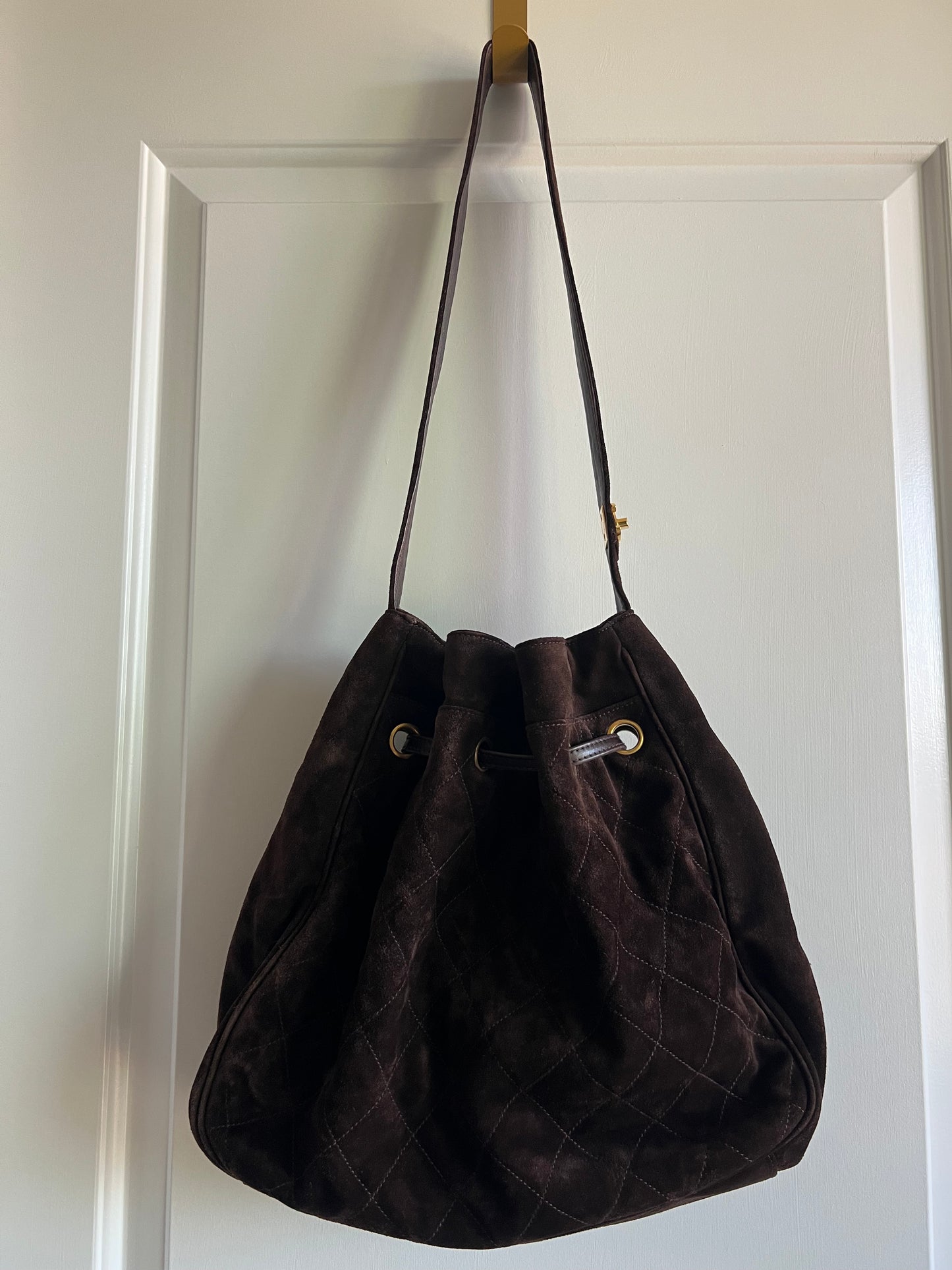 Chanel Quilted Bucket Bag/Hobo Shoulder Tote Bag Brown Suede 3 Series