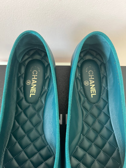 Chanel Limited Edition Cruise 2010 Teal Lambskin Ballet Flats Women's Size 38C