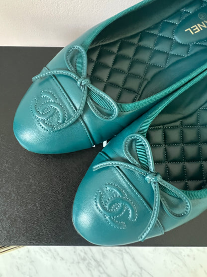 Chanel Limited Edition Cruise 2010 Teal Lambskin Ballet Flats Women's Size 38C