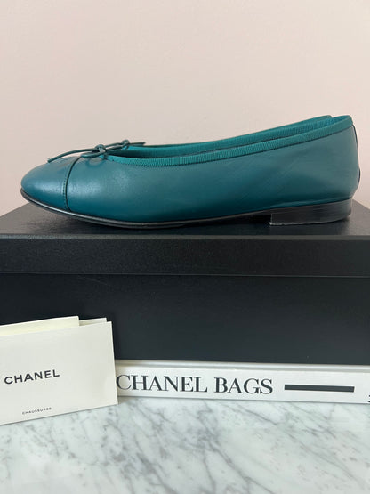 Chanel Limited Edition Cruise 2010 Teal Lambskin Ballet Flats Women's Size 38C