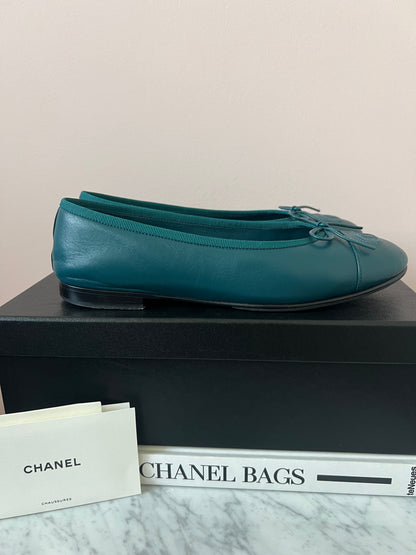 Chanel Limited Edition Cruise 2010 Teal Lambskin Ballet Flats Women's Size 38C