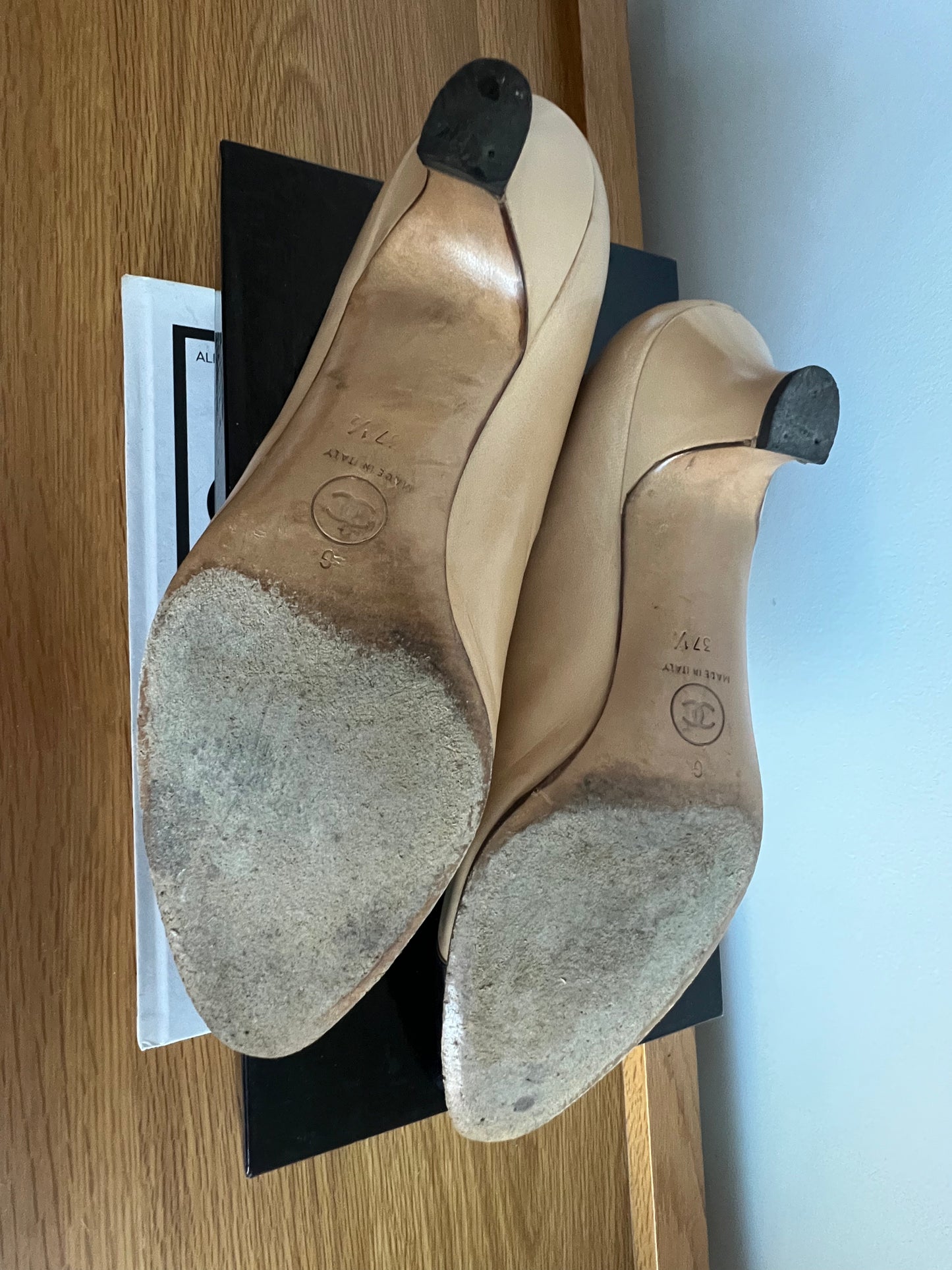 Chanel Beige and Black Spectator Pumps 1990s with original box