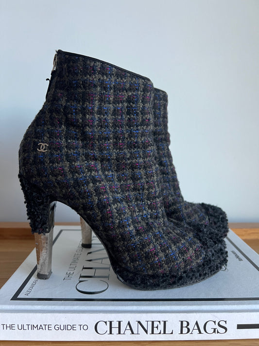 Chanel G27463 Tweed Short Boots 39c